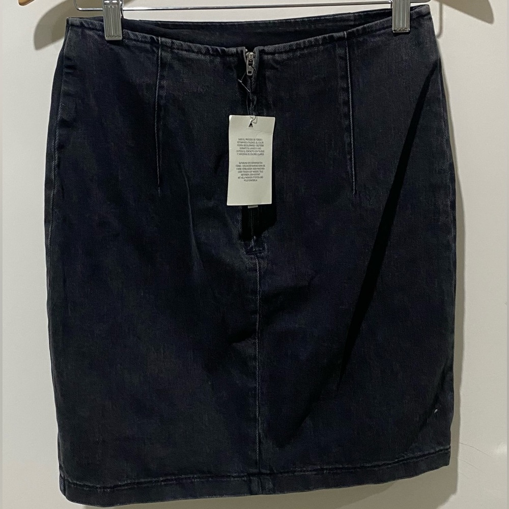 NWT | ASOS Denim Black Skirt with Back Zip - Picture 4 of 7